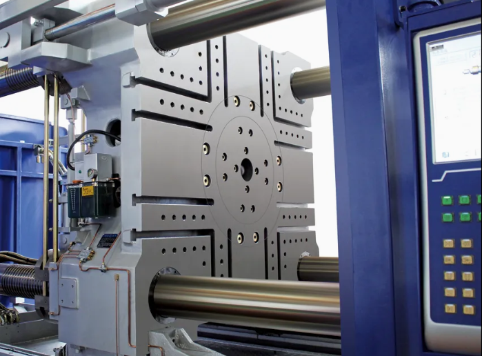Automatic Plastic Injection Molding Machine